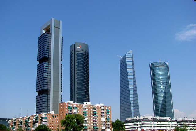 Cuatro Torres Area