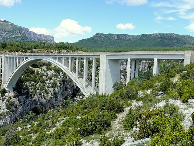 Pont de l'Artuby dans le Var