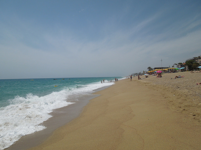 Plage de Pineda de Mar ©☮- Flickr 