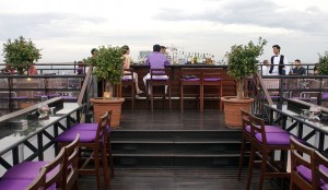 Paris terrasse Barbes