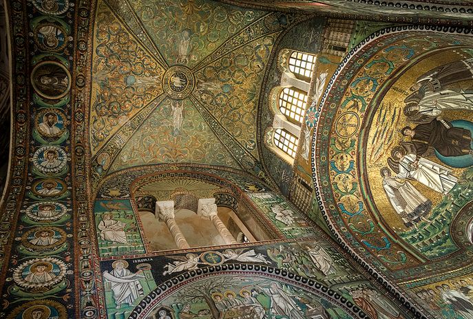 Interieur de l'église san vital - Fred