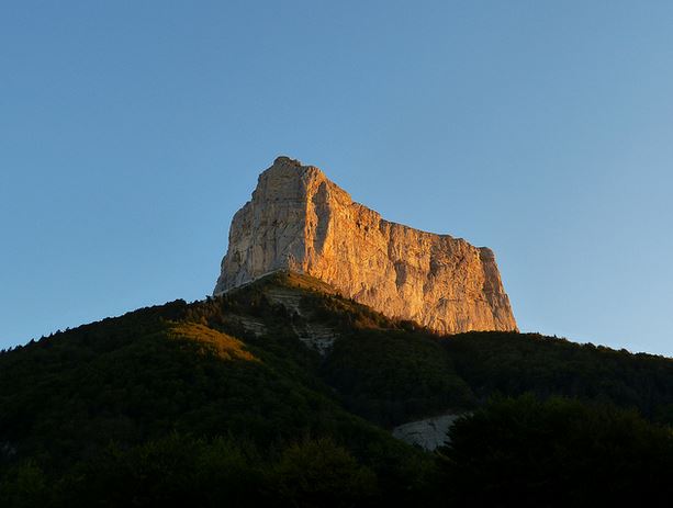 vercors - le mont aiguille jerome bon