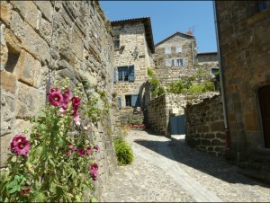 8 - Pradelles - Mairie de Pradelles