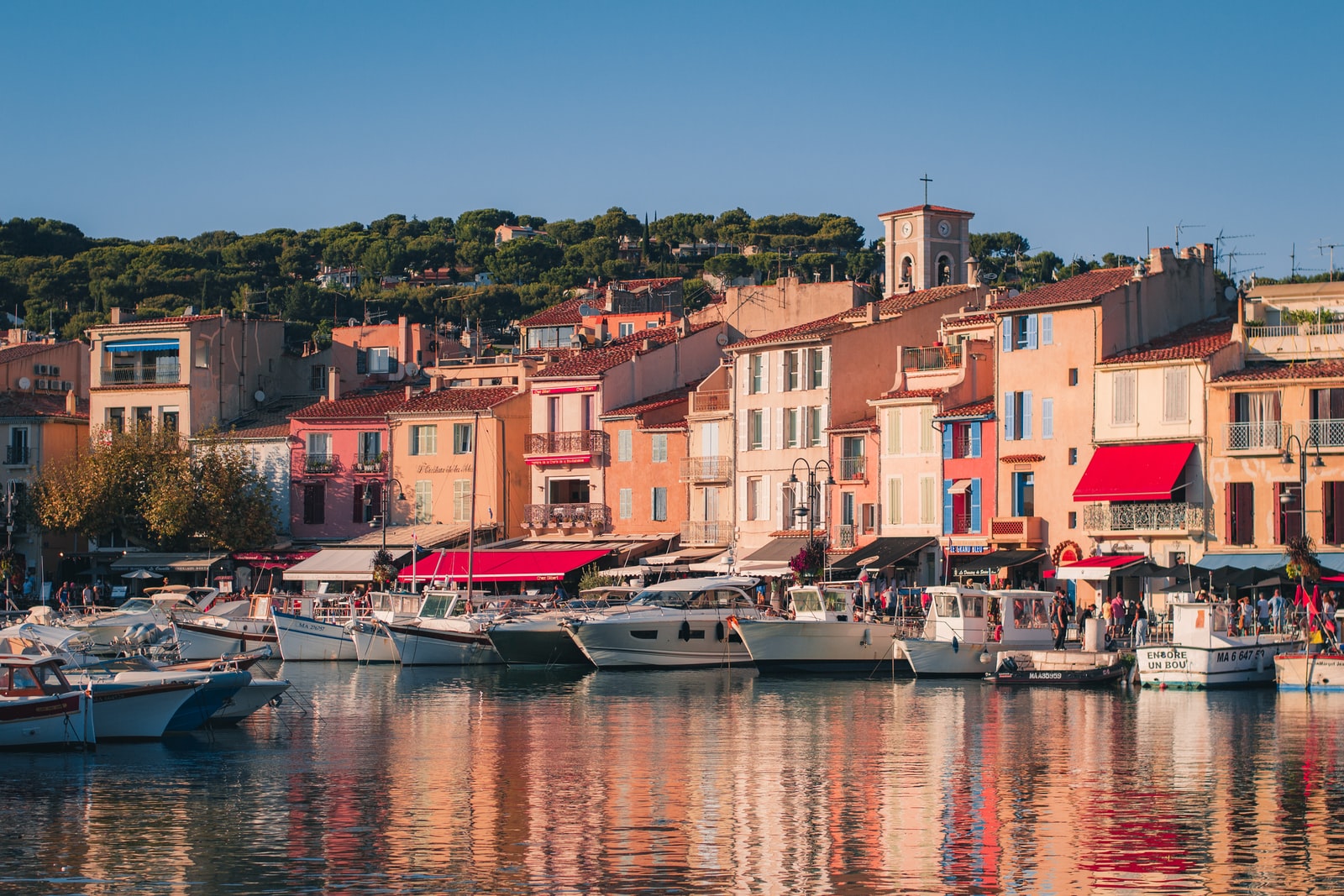 Cassis port Plare