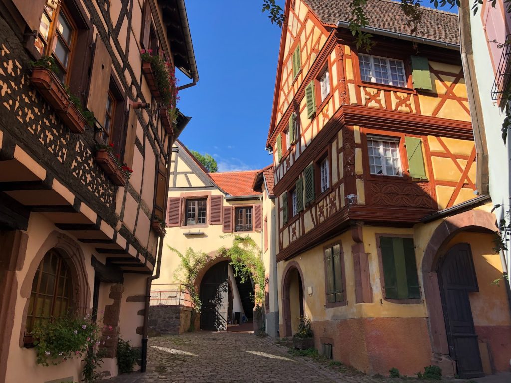 Kaysersberg Et si on faisait le tour du monde en restant en France ?