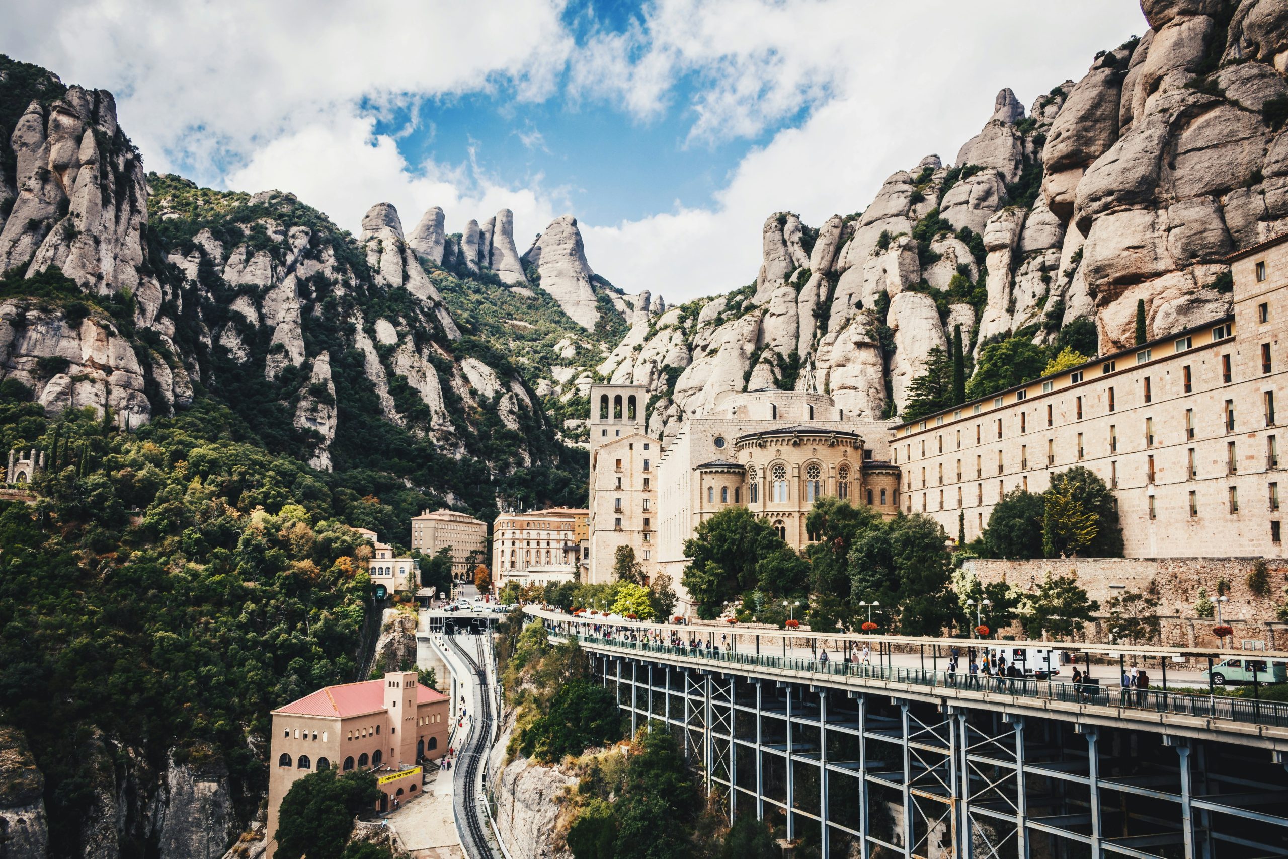 découvrez un large éventail d'activités de camping en espagne pour des vacances inoubliables dans la nature.