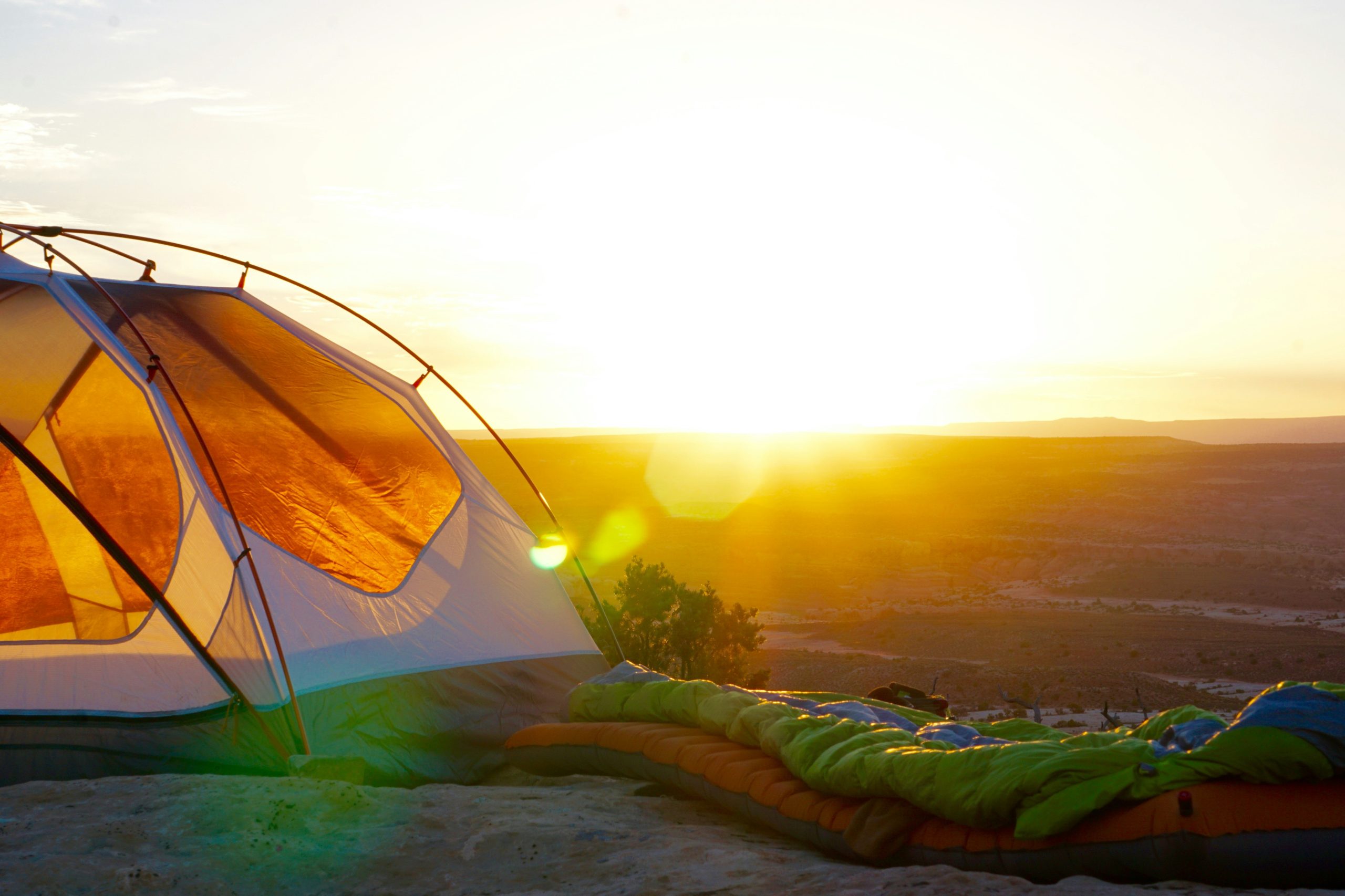 découvrez notre camping au cœur de la nature, pour des vacances inoubliables en famille ou entre amis. profitez d'emplacements ombragés, d'activités en plein air et de moments de détente au bord de la piscine.