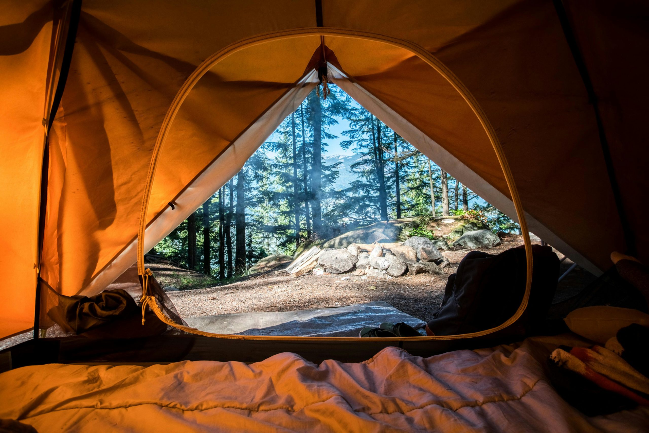 découvrez les meilleurs campings en bretagne pour des vacances inoubliables au cœur de la nature et à proximité des plages.