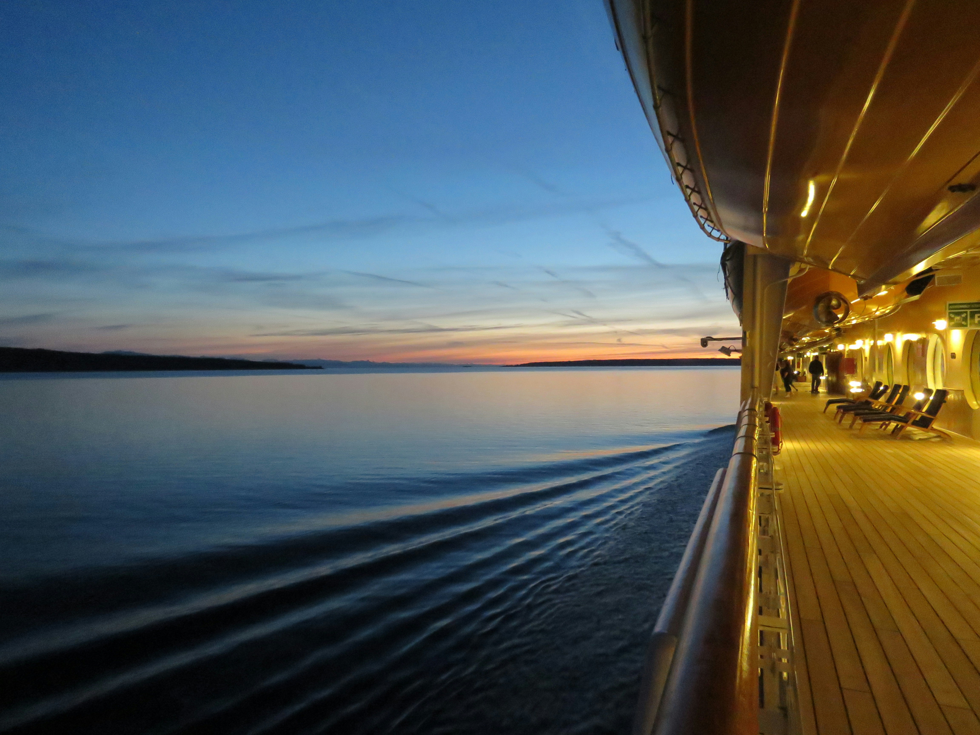 découvrez des croisières inoubliables vers des destinations exotiques avec notre sélection de voyages en mer. réservez votre prochaine aventure en mer aujourd'hui.