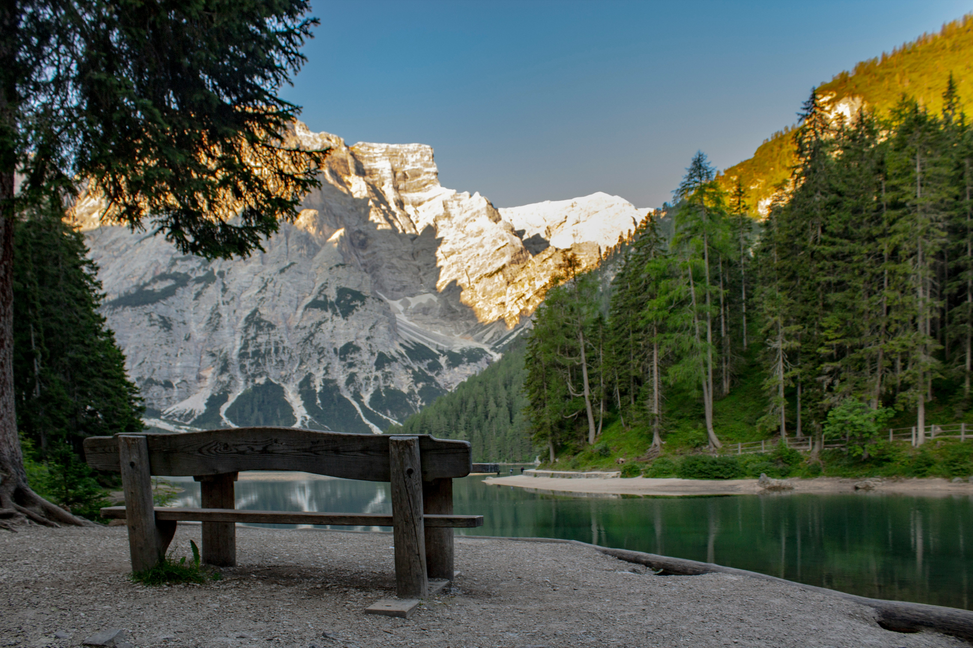 découvrez les plus belles excursions et les endroits incontournables avec nos offres de voyage