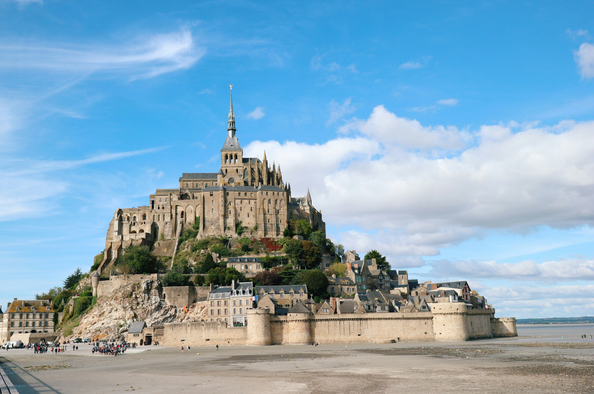 découvrez les merveilles de l'héritage culturel lors de visites guidées passionnantes avec heritage tours. explorez des sites historiques, des trésors architecturaux et des traditions locales uniques.