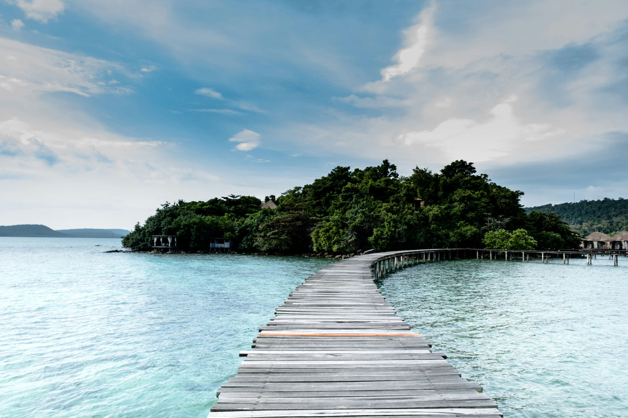 découvrez le paradis sur terre avec notre sélection exclusive de destinations paradisiaques. plages de sable fin, eaux turquoise et paysages à couper le souffle : offrez-vous un séjour inoubliable au paradis.