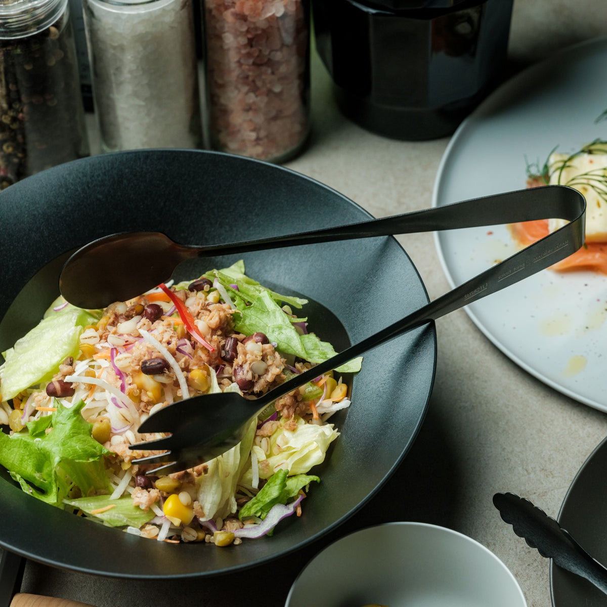 Pince à salade et à servir noire obsidienne