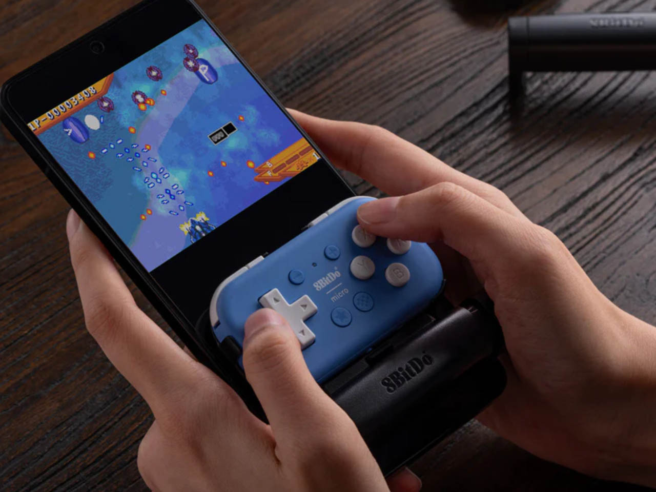 Clip Mobile 8BitDo