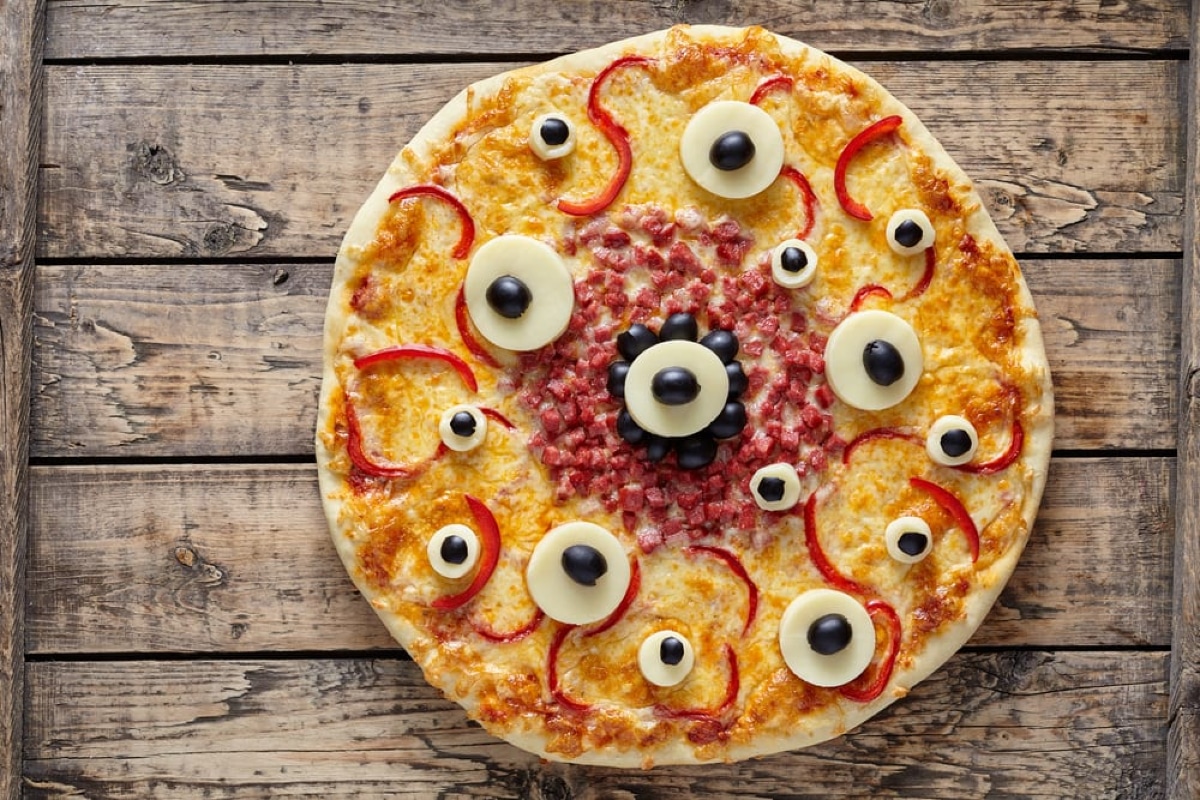 Pizzas avec des yeux pour Halloween