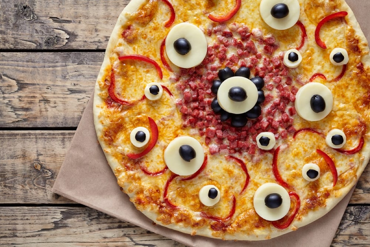 Pizzas avec des yeux