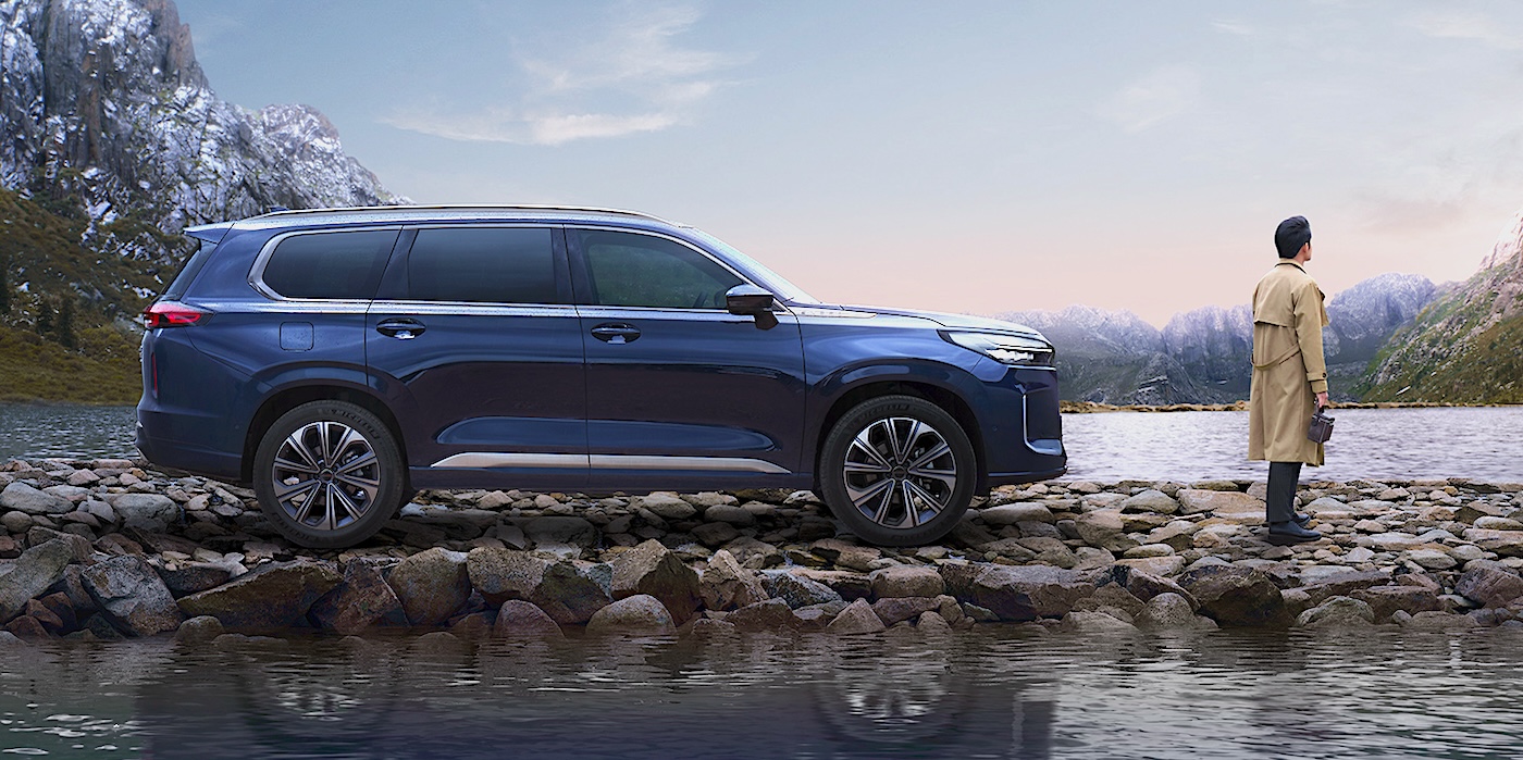 Le SUV à trois rangées de Chery Exeed VX C-DM est disponible en précommande en Chine, offrant 610 chevaux pour environ 30 332 euros.