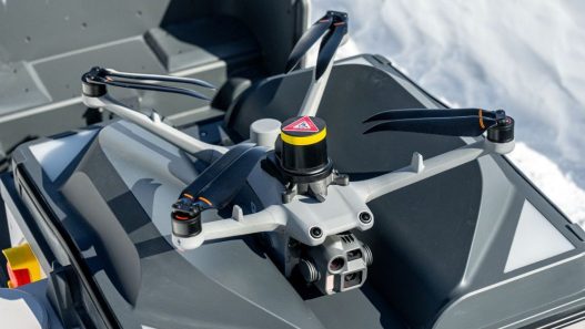 Le système de parachute AVSS améliore la sécurité du DJI Dock 3 : innovation pour les drones