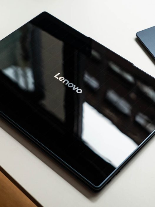 Des concepts innovants : Lenovo mise sur l'énergie solaire et les écrans supplémentaires au mwc 2025