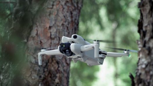 Le DJI Mini 4 Pro s'enrichit avec la prise en charge des applications tierces