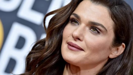 Vladimir, Rachel Weisz protagonista della nuova miniserie Netflix: i primi dettagli